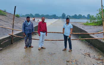 लगातार बारिश से नदी -नालों में जल स्तर में वृद्धि को लेकर बलौदा बाज़ार प्रशासन अलर्ट,अमेठी आवागमन के लिये बंद… लगातार बारिश से नदी -नालों में जल स्तर में वृद्धि को लेकर बलौदा बाज़ार प्रशासन अलर्ट,अमेठी आवागमन के लिये बंद…